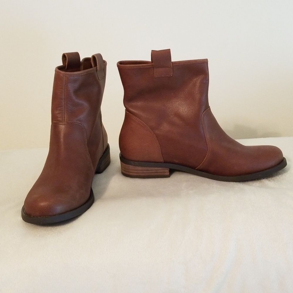 Sole Society Natasha booties